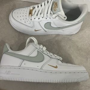 WMNS AIR FORCE 1 LOW